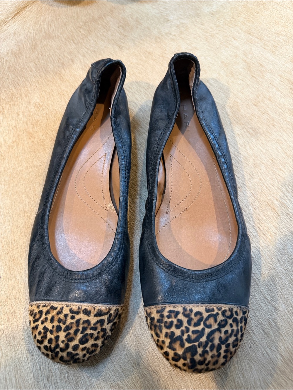 Tahari - Black Leather Ballet Flats with Leopard Toe